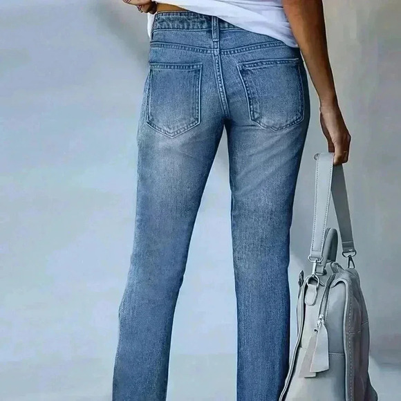 Medium Wash Casual Women's Basic Double-Breasted Denim Jeans - Picture 2 of 3